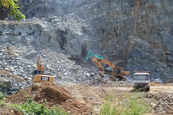 444135_1628500363_7696